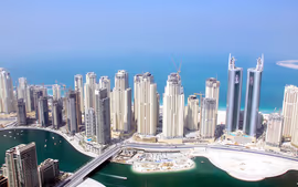 CONTRASTES DE DUBAI Y ABU DHABI