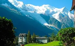 Cruza los impresionantes Alpes por el túnel del Mont Blanc.