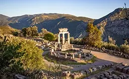 Visita el místico oráculo de Delfos