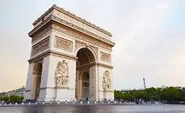 Descubrimiento de los monumentos icónicos de París.