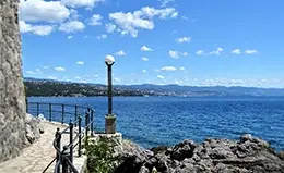 Disfruta del ambiente relajado de Opatija