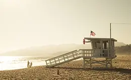 Opción de visitar las icónicas playas de Venice y Santa Monica