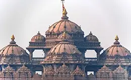 Visita al impresionante templo Akshardham en ruta a Nueva Delhi.