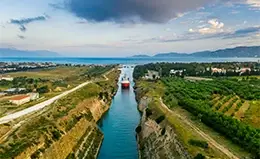 Descubre el Canal de Corinto