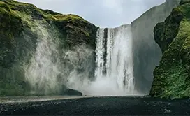 Visite la impresionante catarata de Tvindfossen.