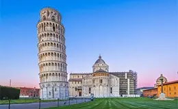 Visite la Torre Inclinada de Pisa.