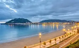Disfruta de las vistas costeras de San Sebastián.