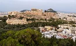 Primer contacto con la cuna de la democracia y más de 3.000 años de historia.
