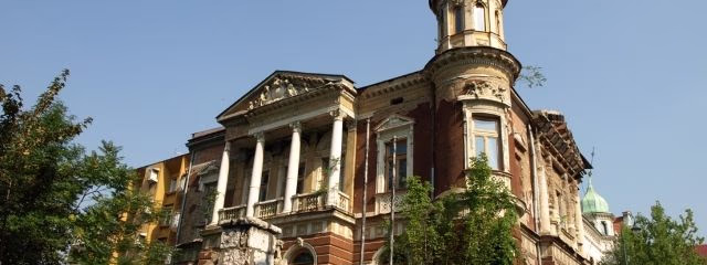 Balcanes y Corazón de Albania