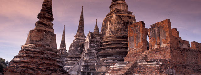 Templos de Tailandia y Esencias de Laos