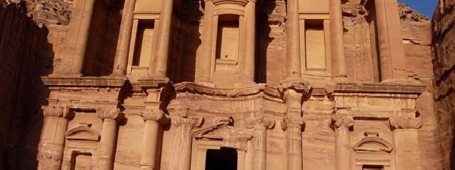 DUBAI, ABU DHABI Y JORDANIA