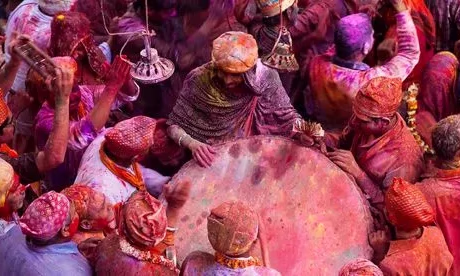 El Festival “Holi”: Celebración de la alegría y la unión en India.